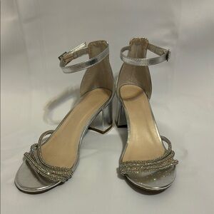 David’s Bridal Women’s Silver Heels